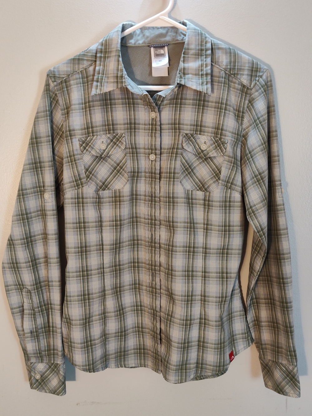 The North Face Green Plaid Long-Sleeve Button-Down Shirt